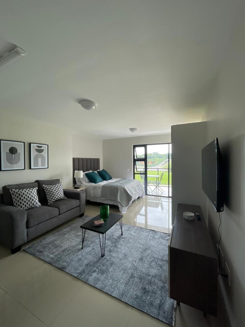 Lux Umhlanga Apartment
